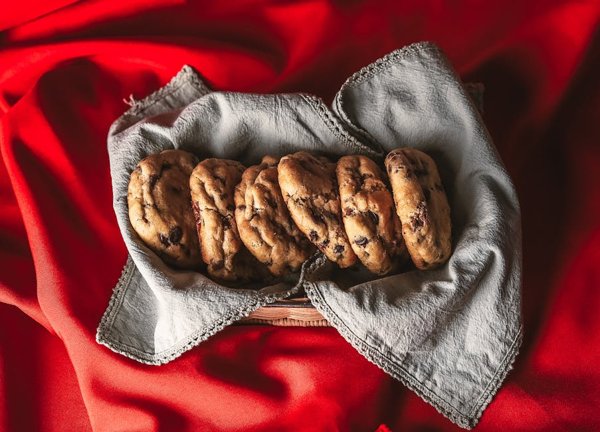 Copycat Red Lobster Chocolate Chip Lava Cookie