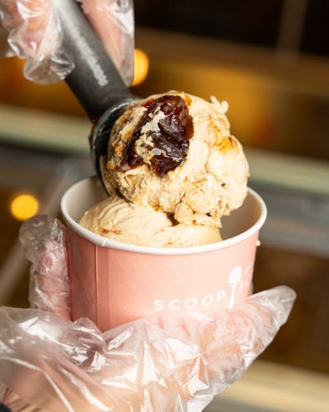 Frozen Yogurt Chocolate Clusters