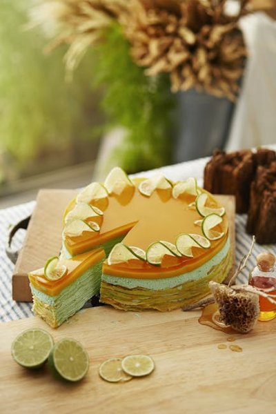 Honeycomb Pasta Cake