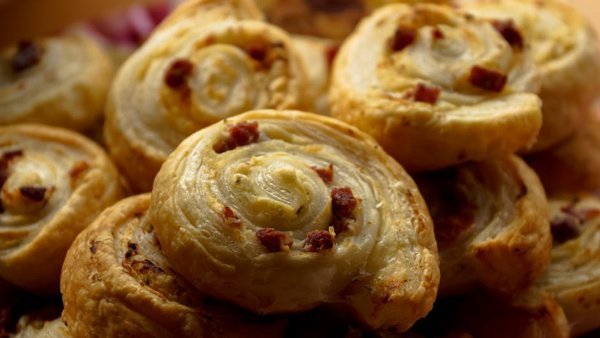 Cheesy Pickle Bacon Pinwheels