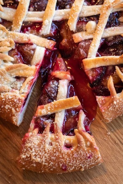 Cherry Pie Egg Rolls