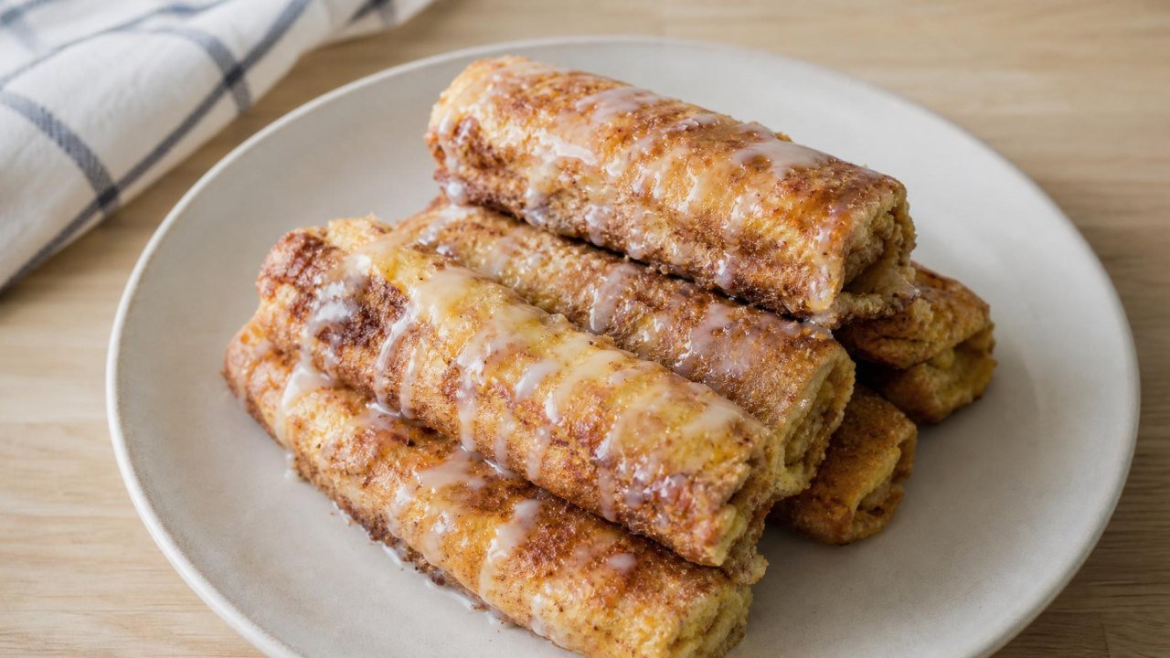 Churro French Toast Rollups