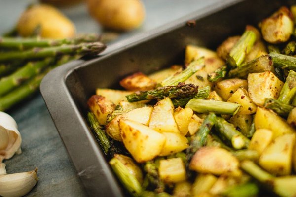 Garlic Roasted Asparagus