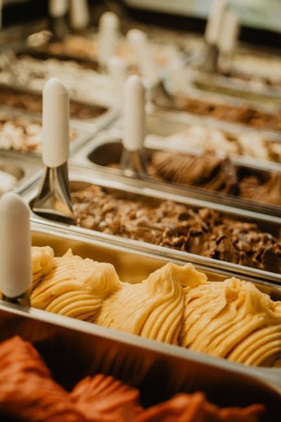 Ice Cream Tacos with Chocolate Shells
