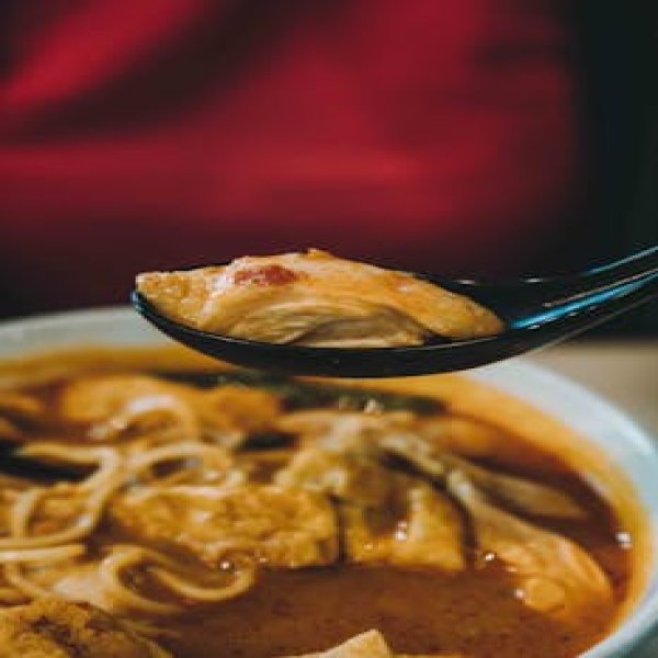 Laksa (Malaysian Noodle Soup)