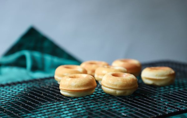 Mini Donut Bacon Sliders