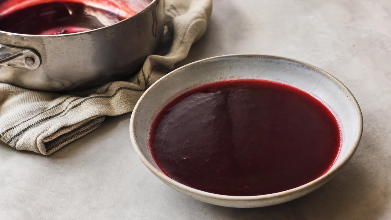 Sweetgrass-Infused Berry Syrup
