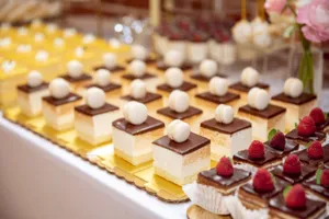 Copycat Cheesecake Factory Hershey's Chocolate Bar Cheesecake recipe