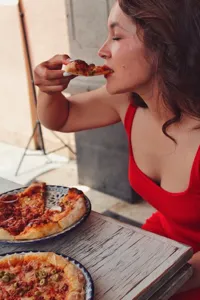 Olive Garden Alfredo Pizza Bites